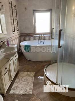 Дом 270м², 2-этажный, участок 15 сот.  