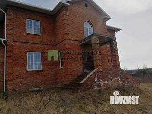 Дом 468м&sup2;, 2-этажный, участок 25 сот.  