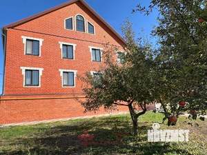 Дом 387м&sup2;, 3-этажный, участок 15 сот.  