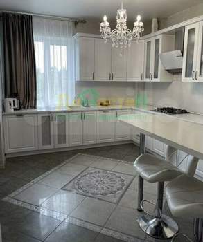 Дом 150м², 2-этажный, участок 15 сот.  