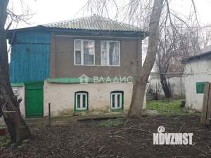 Дом 30м&sup2;, 2-этажный, участок 2 сот.  