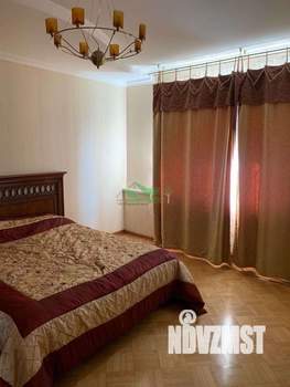 Коттедж 232м&sup2;, 2-этажный, участок 15 сот.  