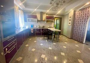 Дом 270м², 3-этажный, участок 15 сот.  