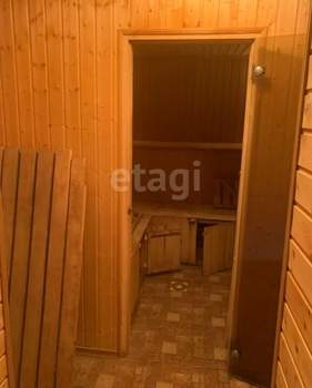 Дом 200м&sup2;, 3-этажный, участок 10 сот.  