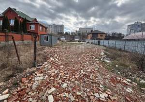 Дом 240м&sup2;, 1-этажный, участок 15 сот.  