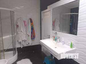 Дом 180м², 2-этажный, участок 35 сот.  