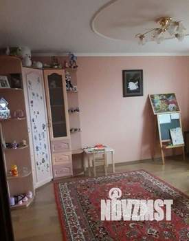 Коттедж 200м², 2-этажный, участок 15 сот.  