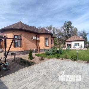 Коттедж 285м&sup2;, 1-этажный, участок 12 сот.  