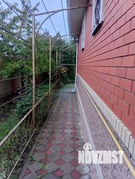 Дом 578м&sup2;, 3-этажный, участок 15 сот.  