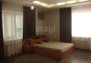 Дом 232м², 3-этажный, участок 15 сот.  