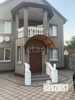 Дом 200м&sup2;, 3-этажный, участок 10 сот.  