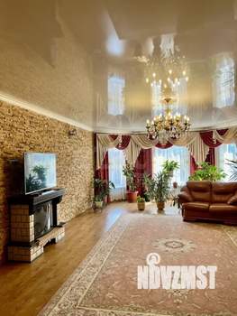 Дом 273м&sup2;, 2-этажный, участок 12 сот.  