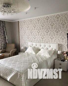 Коттедж 360м², 3-этажный, участок 15 сот.  