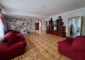 Дом 223м&sup2;, 2-этажный, участок 15 сот.  