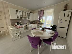 Дом 200м&sup2;, 3-этажный, участок 15 сот.  