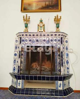 Дом 302м&sup2;, 2-этажный, участок 15 сот.  