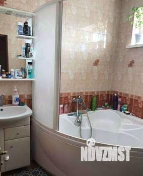 Дом 340м&sup2;, 2-этажный, участок 15 сот.  