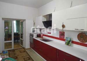 Дом 500м&sup2;, 2-этажный, участок 30 сот.  