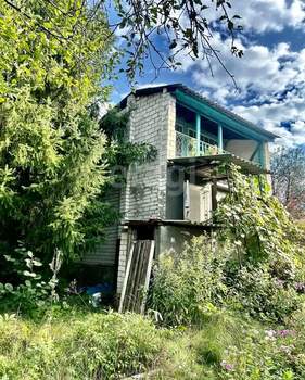 Дом 35м&sup2;, 2-этажный, участок 12 сот.  