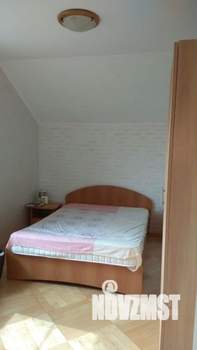 Коттедж 105м², 3-этажный, участок 10 сот.  
