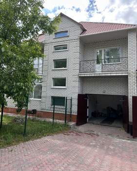 Дом 350м², 3-этажный, участок 9 сот.  