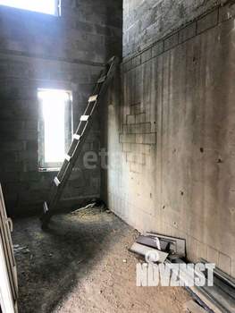 Дом 250м&sup2;, 2-этажный, участок 15 сот.  