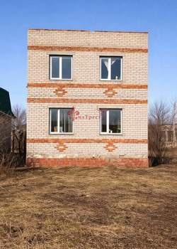 Дом 100м&sup2;, 2-этажный, участок 4 сот.  