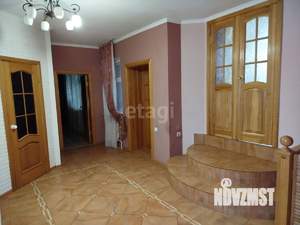 Дом 286м², 3-этажный, участок 15 сот.  