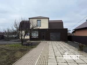 Дом 180м², 2-этажный, участок 15 сот.  