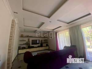 Дом 270м², 3-этажный, участок 15 сот.  