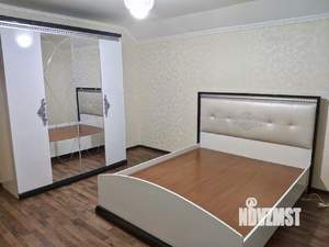 Дом 180м&sup2;, 2-этажный, участок 15 сот.  