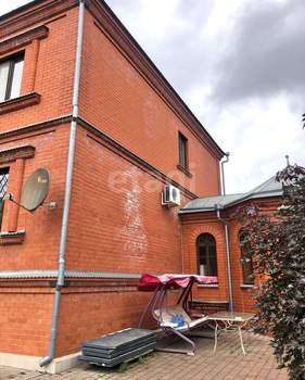 Дом 181м&sup2;, 2-этажный, участок 20 сот.  