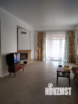 Коттедж 181м², 2-этажный, участок 15 сот.  
