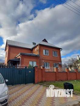 Дом 223м², 2-этажный, участок 12 сот.  