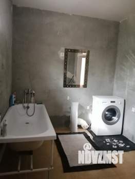 Коттедж 221м², 2-этажный, участок 15 сот.  