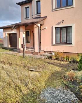 Дом 181м&sup2;, 2-этажный, участок 16 сот.  