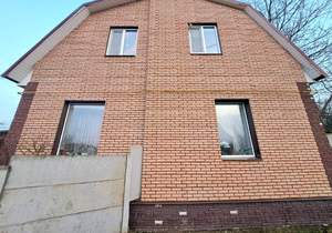 Дом 145м&sup2;, 2-этажный, участок 2 сот.  