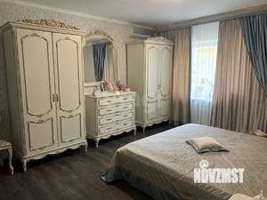 Дом 490м&sup2;, 3-этажный, участок 50 сот.  