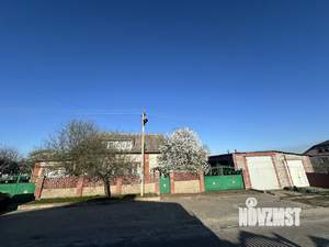 Коттедж 250м&sup2;, 2-этажный, участок 15 сот.  