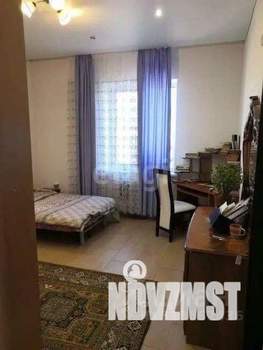 Дом 250м², 2-этажный, участок 27 сот.  
