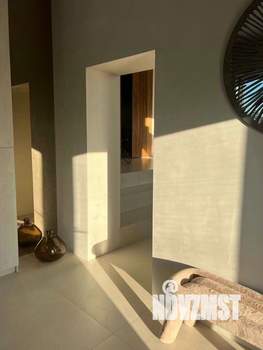 Дом 500м&sup2;, 2-этажный, участок 15 сот.  