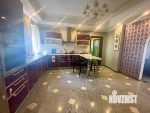 Дом 270м², 3-этажный, участок 15 сот.  