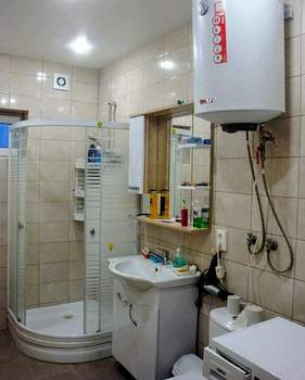 Дом 97м&sup2;, 2-этажный, участок 10 сот.  