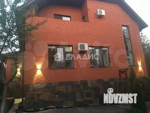 Дом 217м², 3-этажный, участок 10 сот.  