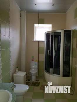 Коттедж 300м², 2-этажный, участок 15 сот.  
