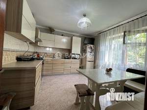 Дом 176м², 2-этажный, участок 10 сот.  