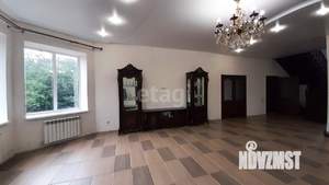 Дом 300м², 2-этажный, участок 15 сот.  
