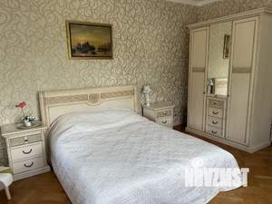 Коттедж 350м², 3-этажный, участок 9 сот.  