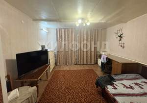 Дом 42м&sup2;, 2-этажный, участок 14 сот.  