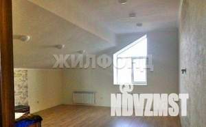 Дом 250м², 2-этажный, участок 15 сот.  